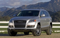 Audi Q7 quattro (select to view enlarged photo)