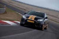 ford focus (select to view enlarged photo)