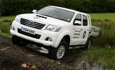 toyota hilux (select to view enlarged photo)