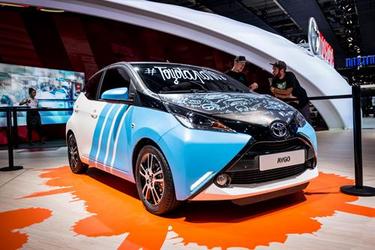 toyota aygo (select to view enlarged photo)