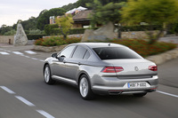 2015 Volkswagen Passat (Euro Model) (select to view enlarged photo)