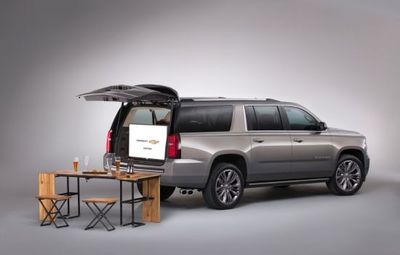 chevy suburban (select to view enlarged photo)