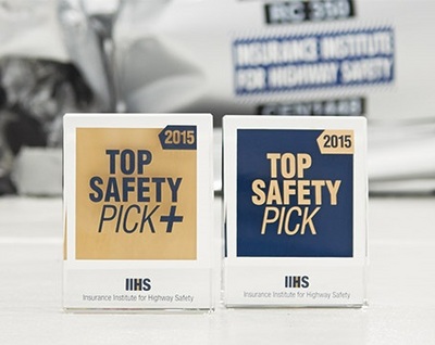 2015 IIHS Top Safety Picks (select to view enlarged photo)