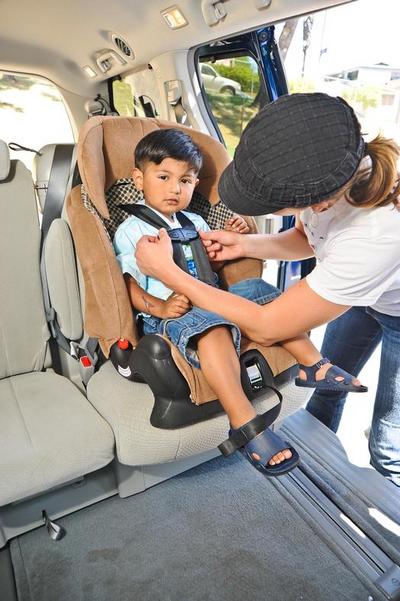 car seat (select to view enlarged photo)