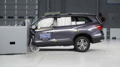 honda pilot crash test (select to view enlarged photo)