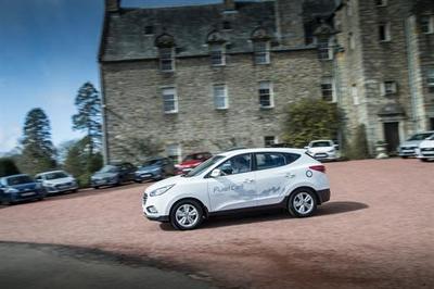 HYUNDAI IX35 (select to view enlarged photo)