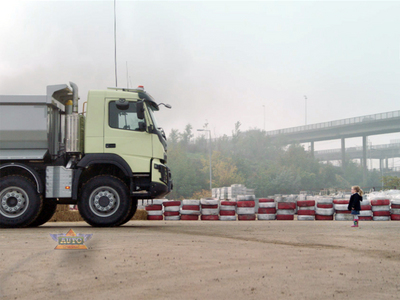 PHOTO (select to view enlarged photo)