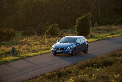 volvo v40 (select to view enlarged photo)