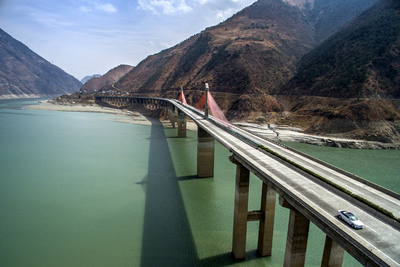 PHOTO (select to view enlarged photo)