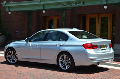 2016 BMW 330e iPerformance Plug-in Hybrid (select to view enlarged photo)