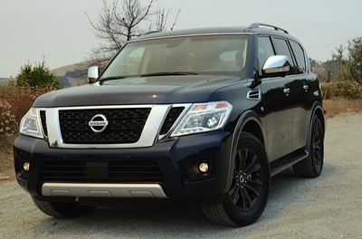2017 Nissan Armada  (select to view enlarged photo)