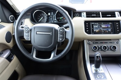 2016 Range Rover Sport HSE Td6 (select to view enlarged photo)