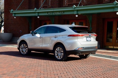 2021 Toyota Venza (select to view enlarged photo)