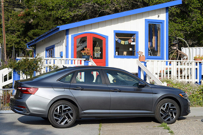 PHOTO (select to view enlarged photo)