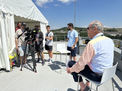 PHOTO (select to view enlarged photo)