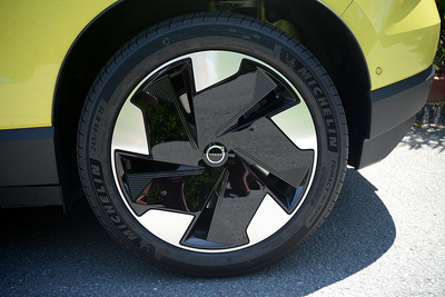 PHOTO (select to view enlarged photo)