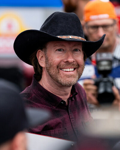 PHOTO (select to view enlarged photo)