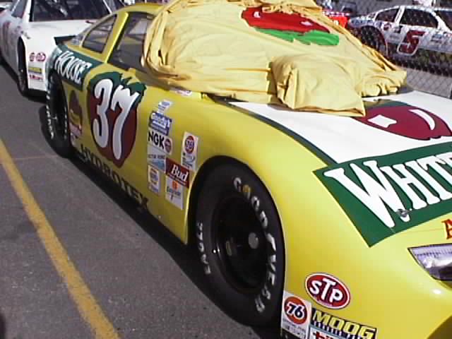 #37, Robert Huffman, White House Apple Juice Pontiac